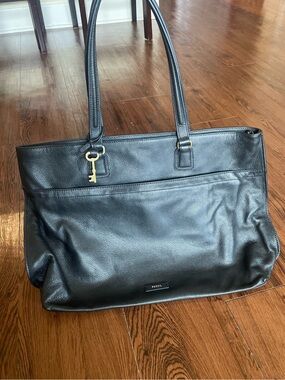 Fossil Julia Leather Carryall Tote